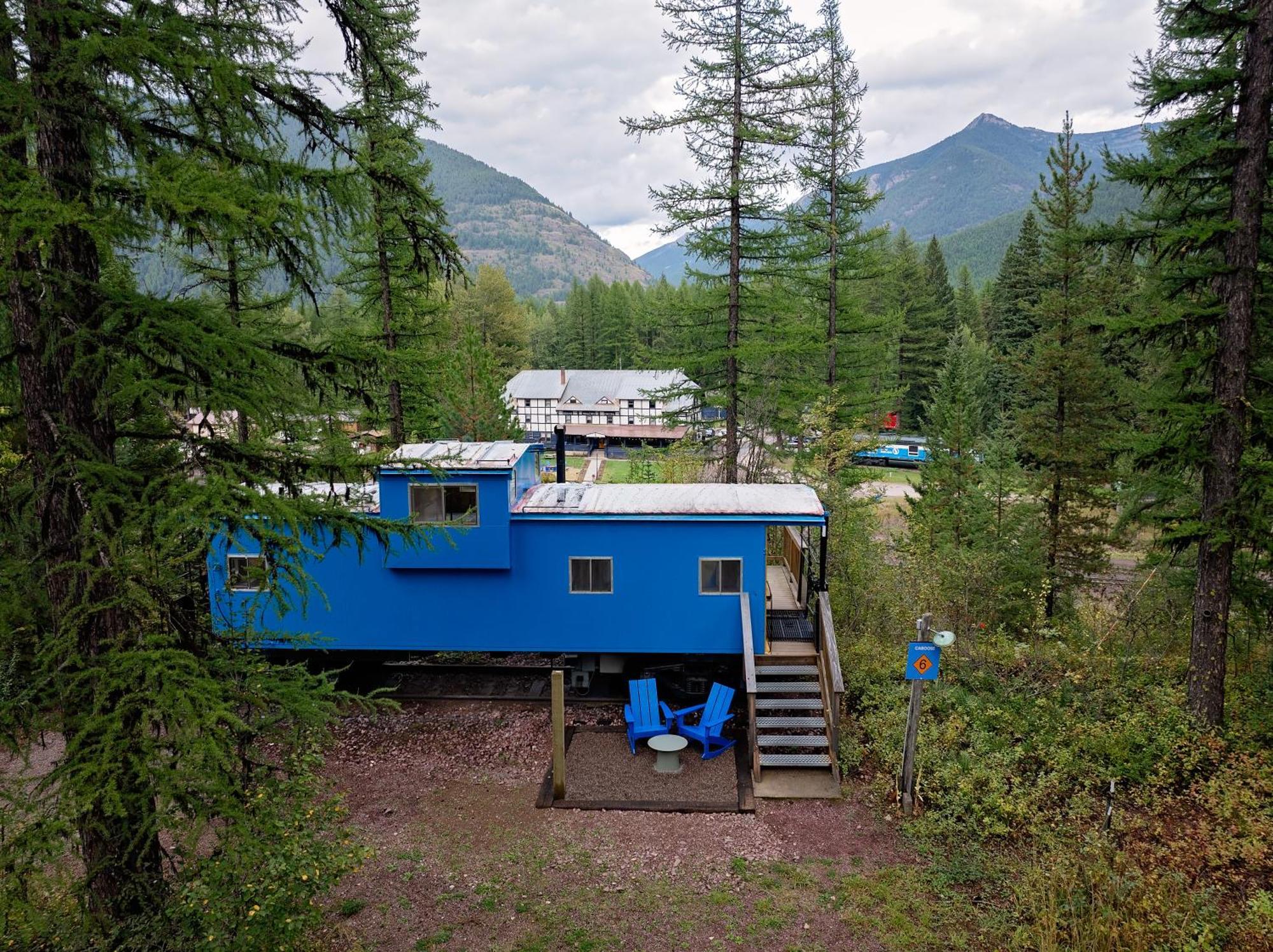 Loge Glacier National Park Hotel Essex Exterior photo